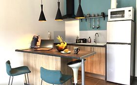 Charmant Pied-A-Terre Coeur De Ville